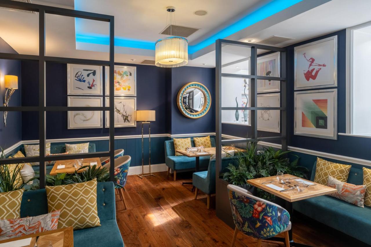 Oakley Hall Hotel Бейсингсток Екстериор снимка