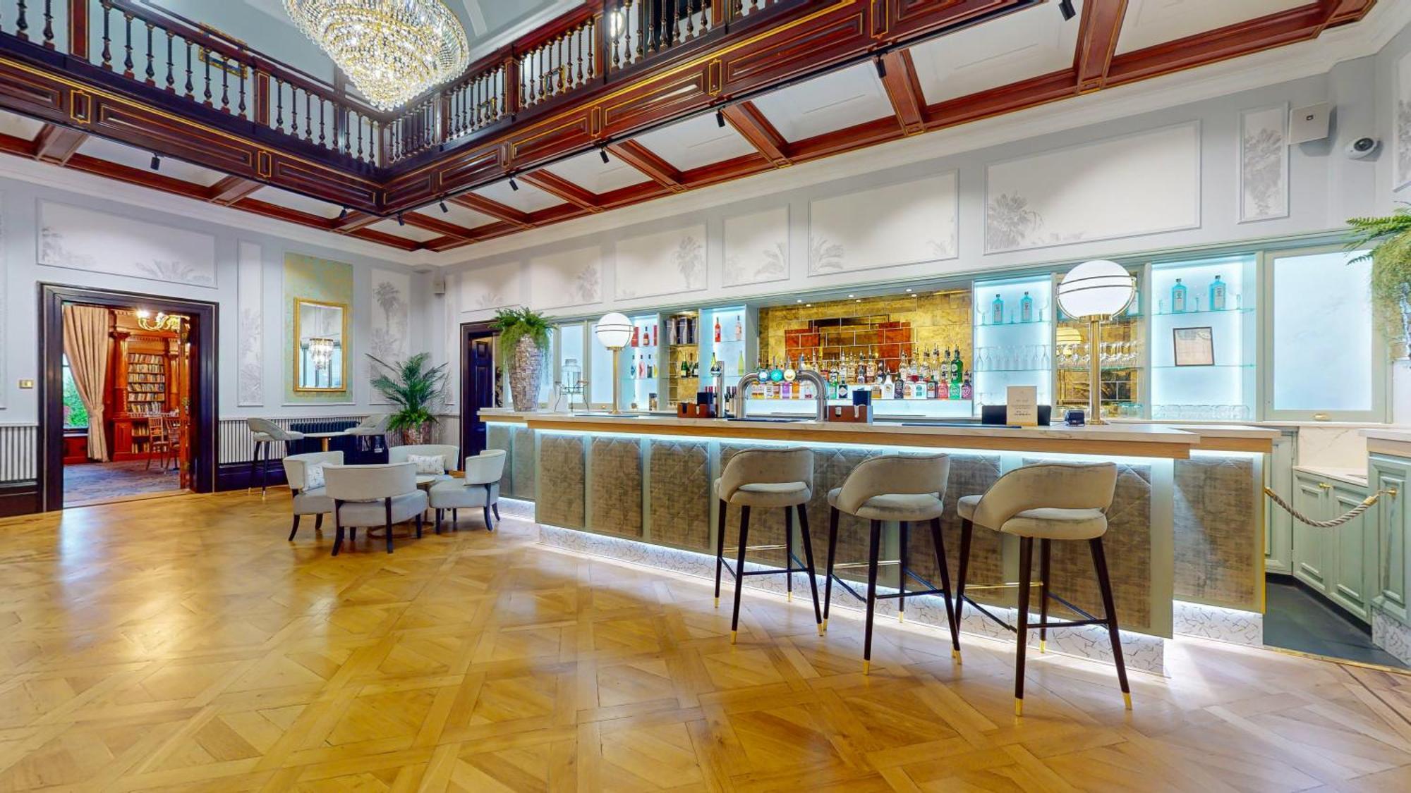 Oakley Hall Hotel Бейсингсток Екстериор снимка