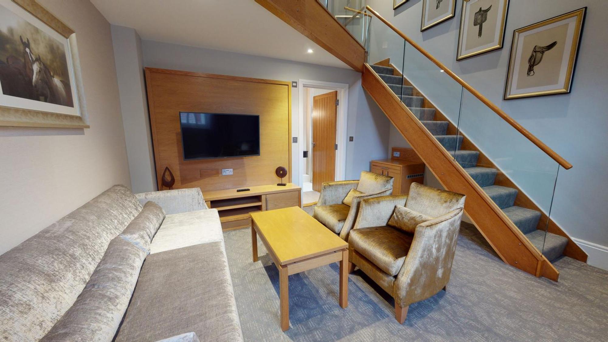 Oakley Hall Hotel Бейсингсток Екстериор снимка