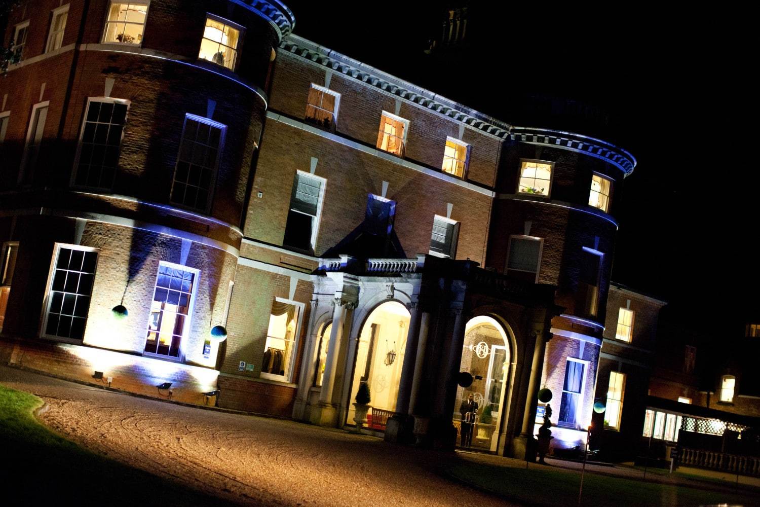 Oakley Hall Hotel Бейсингсток Екстериор снимка